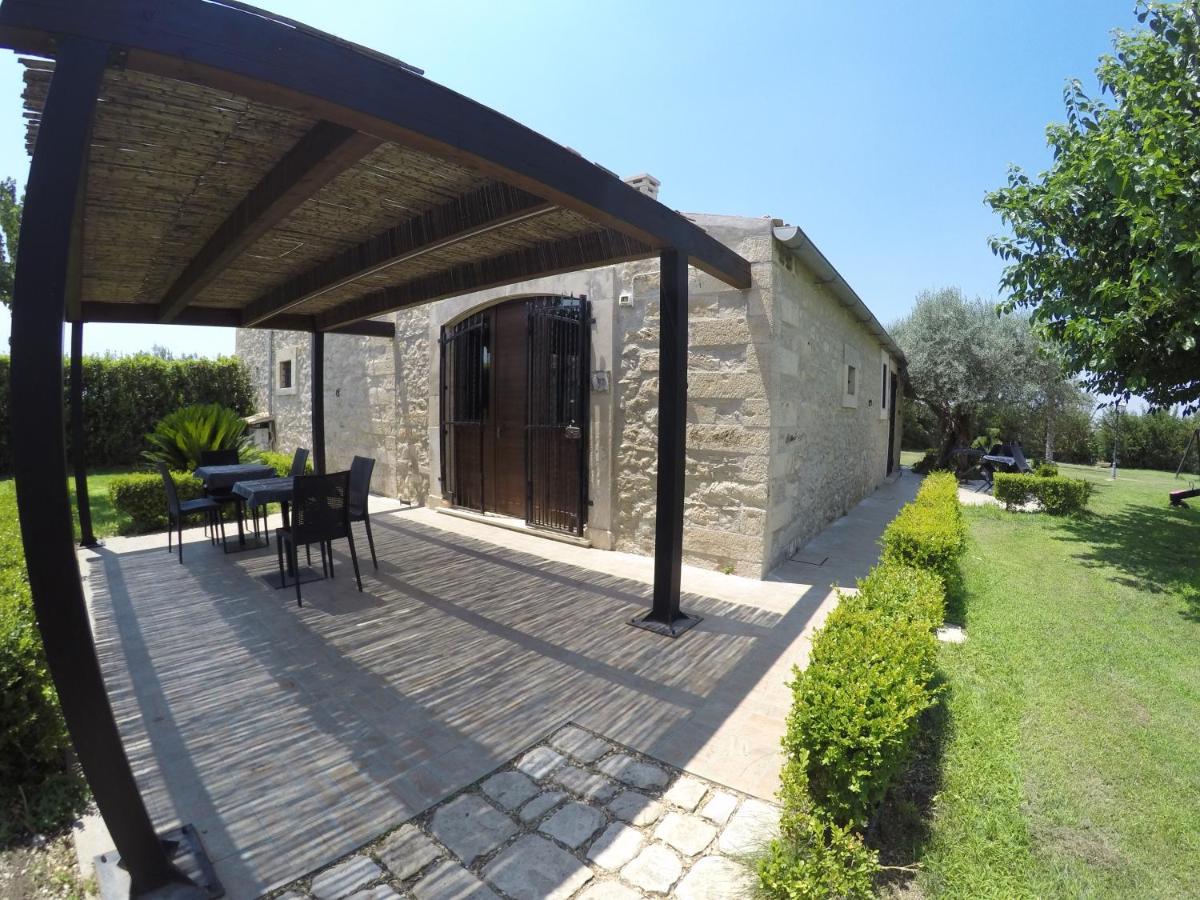 Serravalle Relais & Country Villa With Private Pool - Esclusive Use Chiaramonte Gulfi Exterior photo